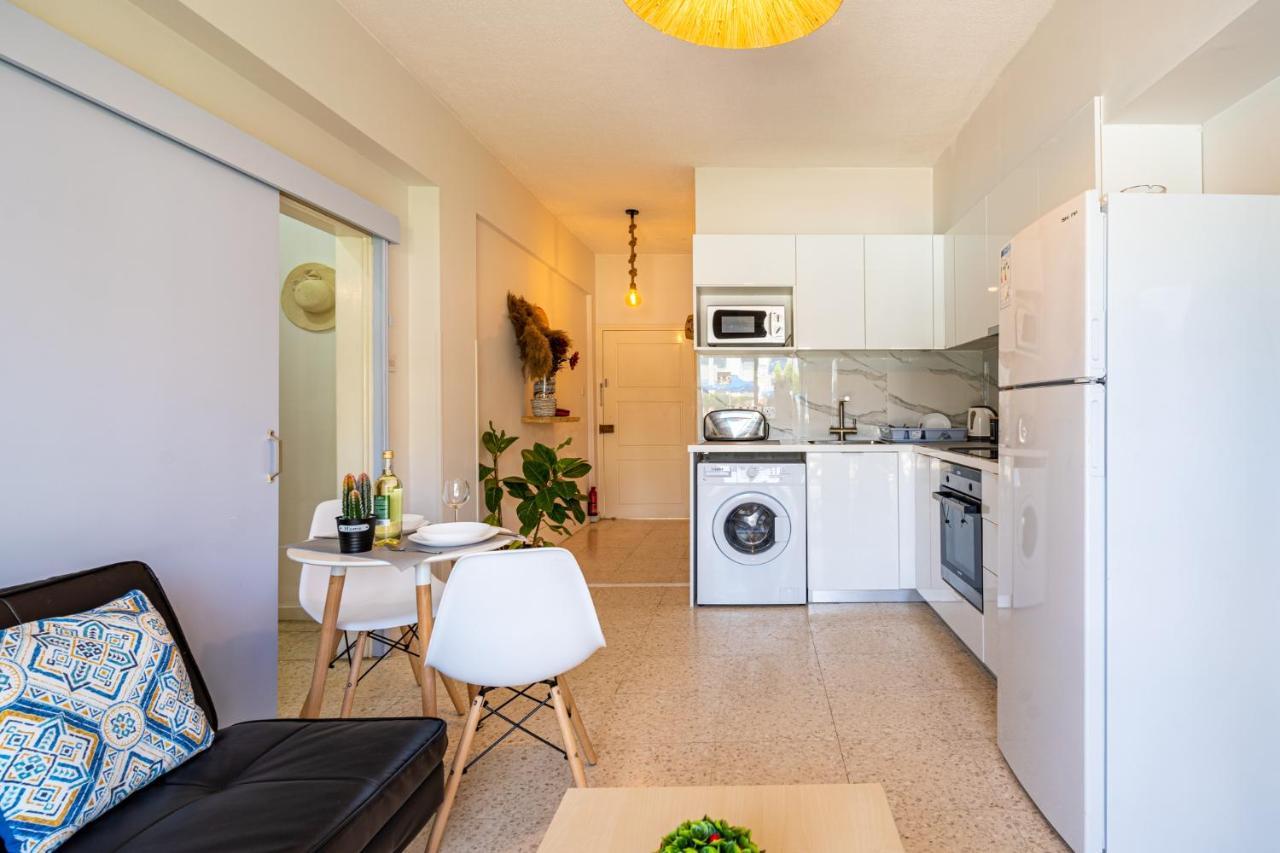 Sea Breeze 1-Br Apt In Pyla Buitenkant foto