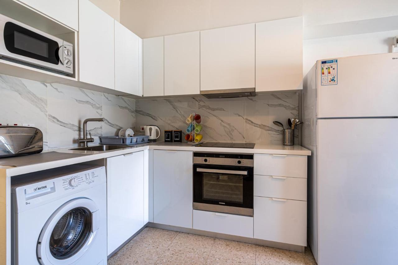 Sea Breeze 1-Br Apt In Pyla Buitenkant foto